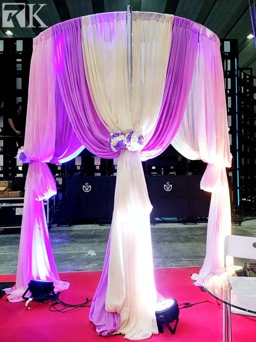 pipe and drape booth